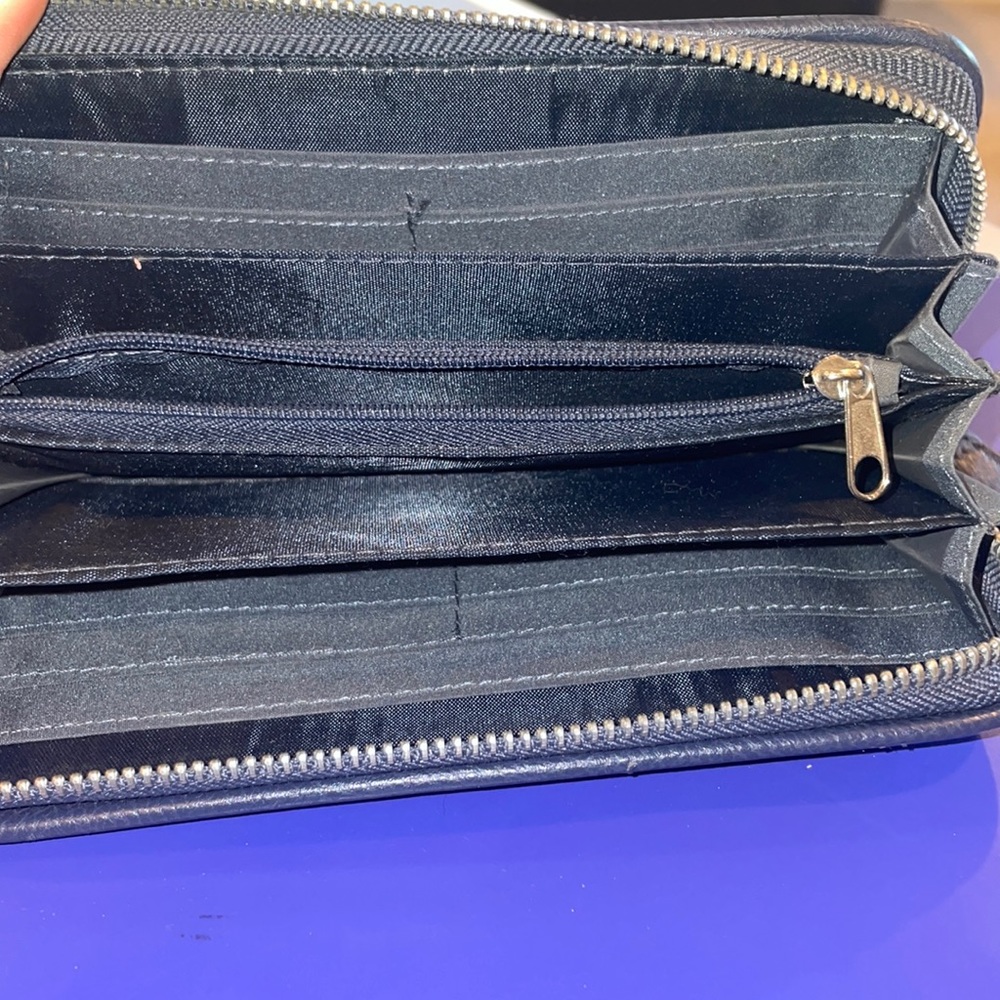 Blue wallet - Picture 3 of 3
